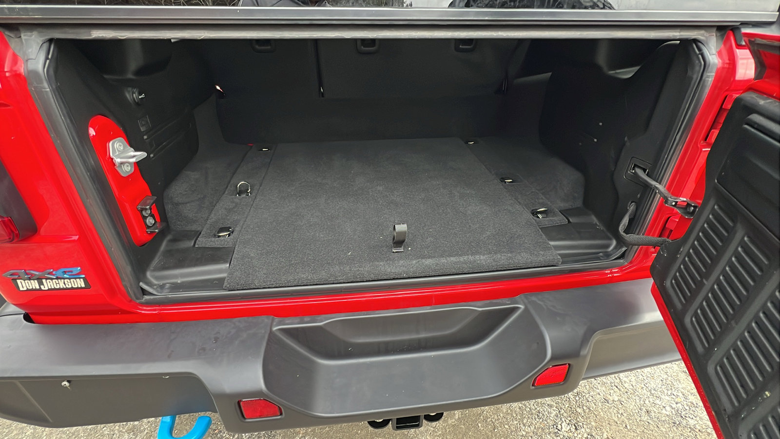 Used 2025 Jeep Wrangler Unlimited Rubicon 4xe image 13