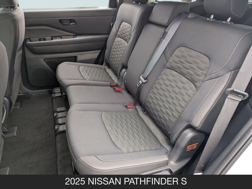 Used 2025 Nissan Pathfinder S FWD image 15