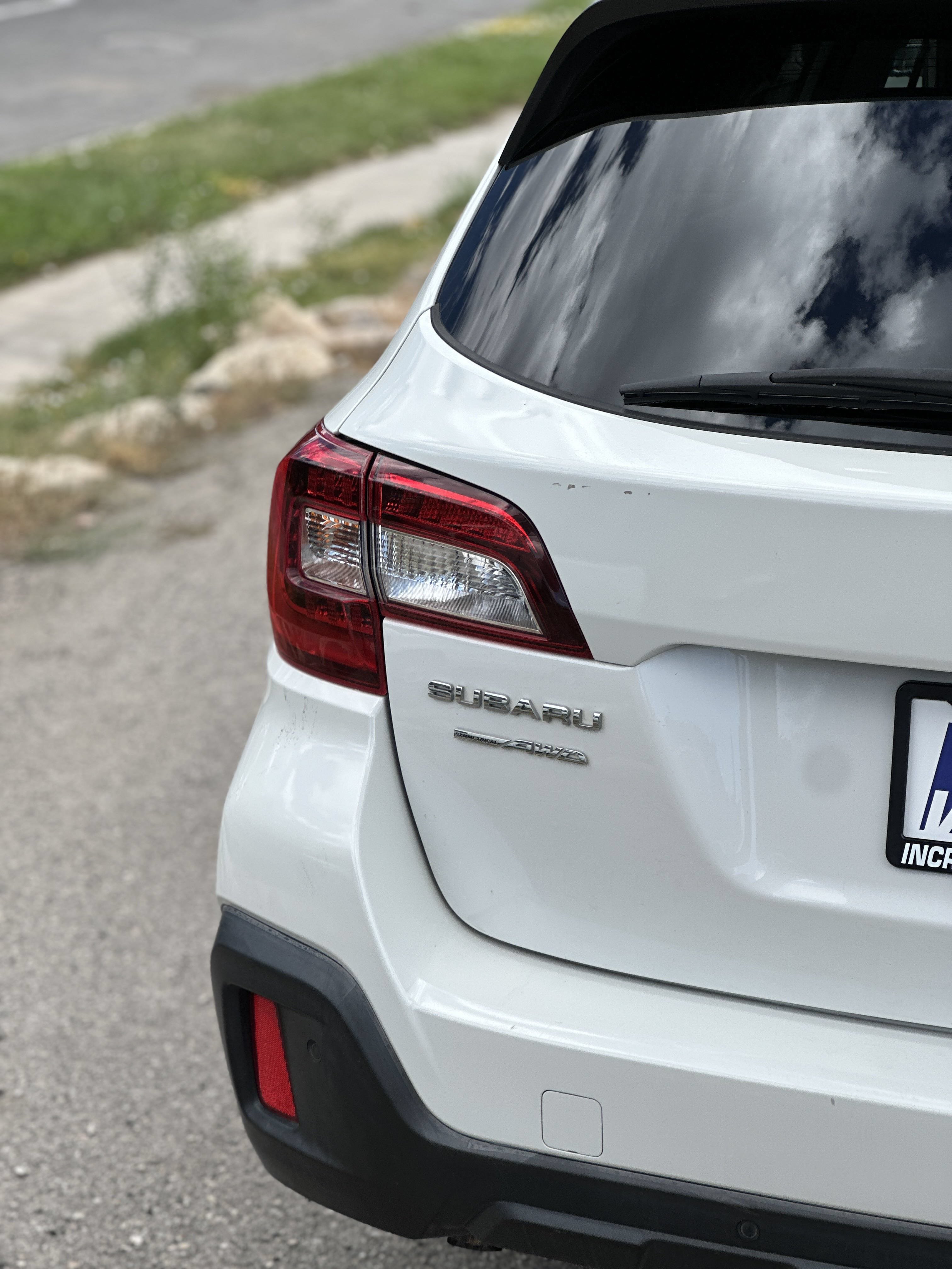 Used 2019 Subaru Outback 2.5i Limited AWD/4WD image 6