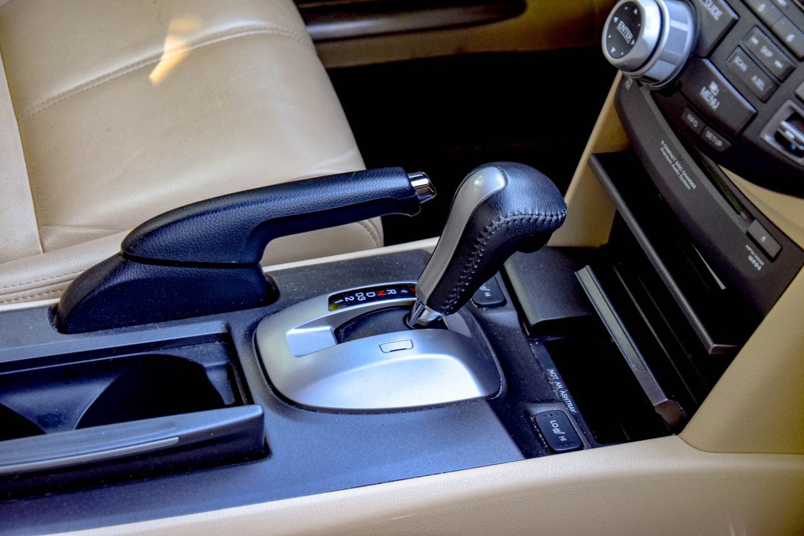 Used 2010 Honda Crosstour EX-L image 9