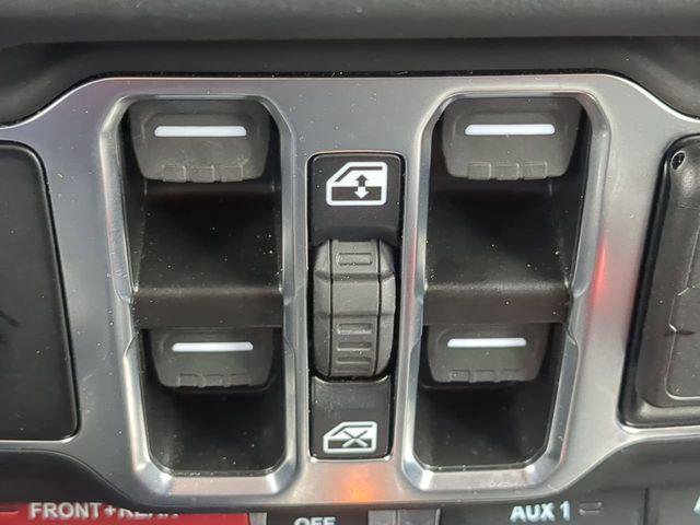 Certified 2025 Jeep Wrangler Unlimited Rubicon 4xe w/ Convenience Group image 27