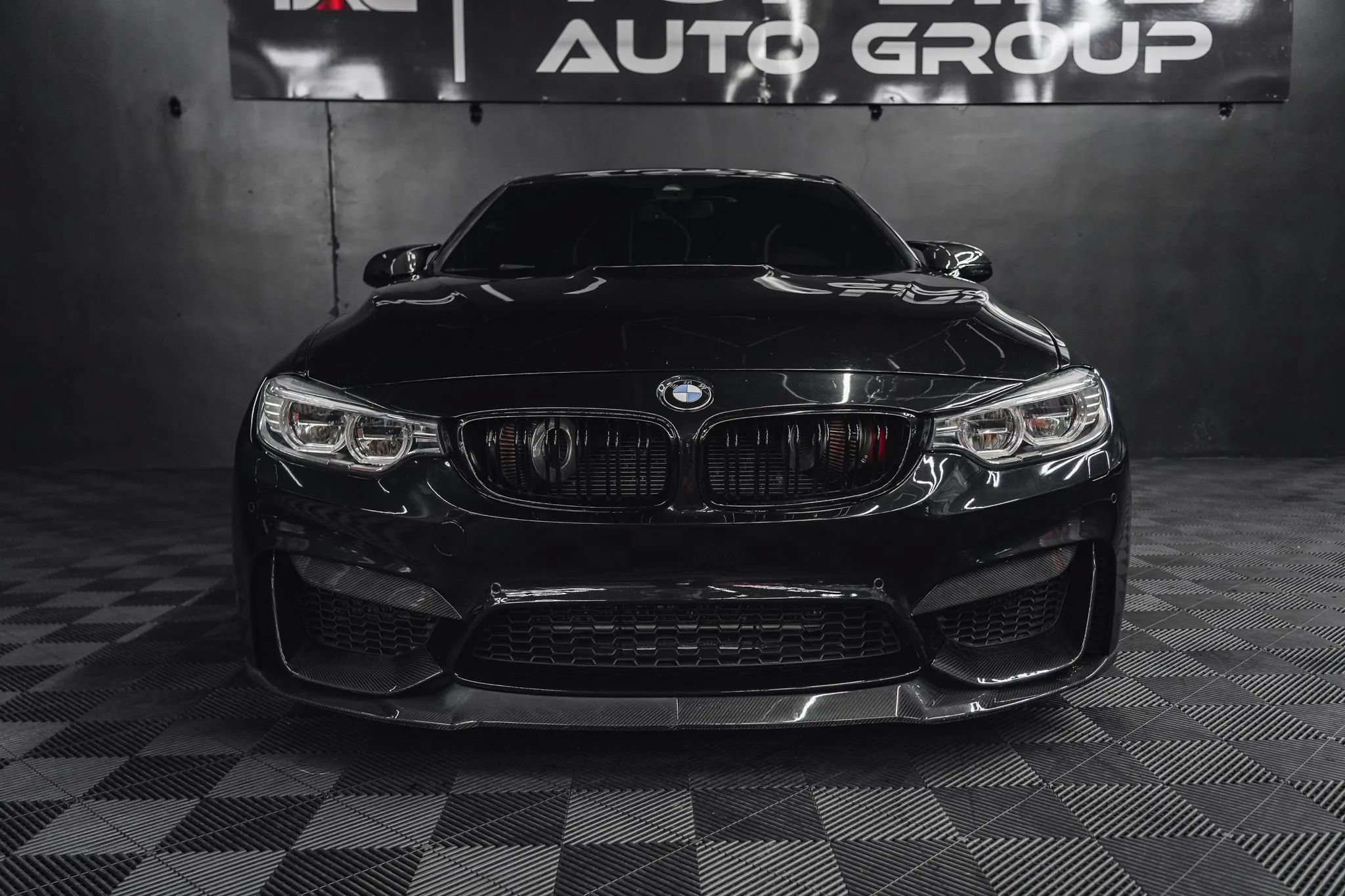 Used 2015 BMW M4 Coupe w/ Executive Package RWD image 12