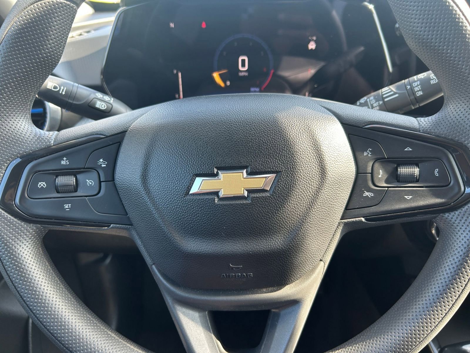 Used 2025 Chevrolet Trax LT image 27