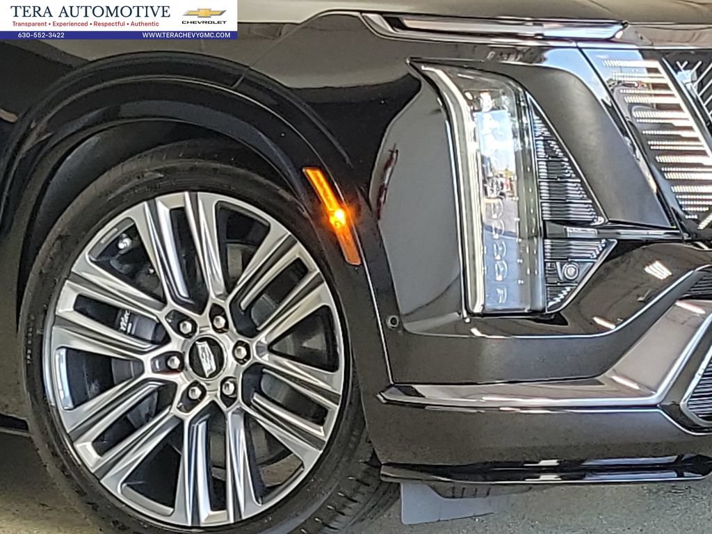 Certified 2026 Cadillac Vistiq Platinum w/ LPO, Floor Liner Package AWD/4WD image 2