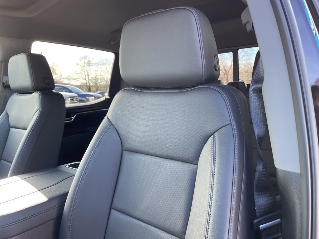 Used 2025 GMC Sierra 1500 SLT w/ SLT Premium Plus Package image 8
