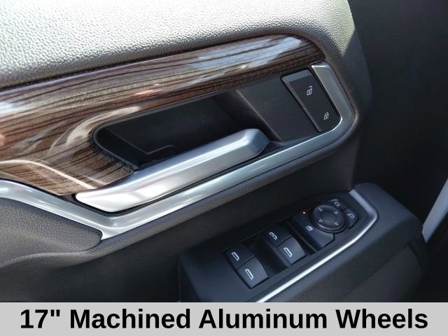 Used 2025 Chevrolet Silverado 2500 LT w/ Convenience Package image 15