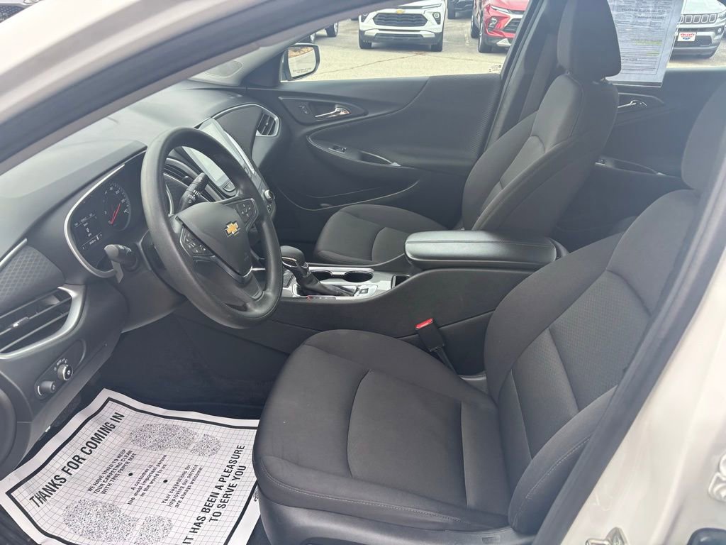 Used 2024 Chevrolet Malibu LT image 11