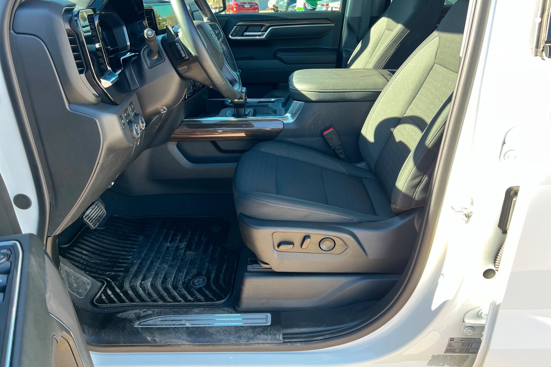 Certified 2025 Chevrolet Silverado 1500 LT Trail Boss w/ Protection Package image 18