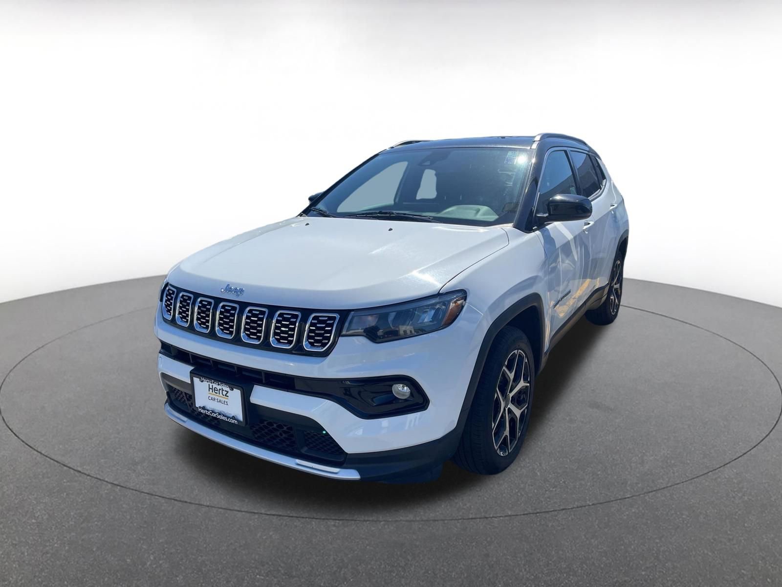 Used 2025 Jeep Compass Limited image 2