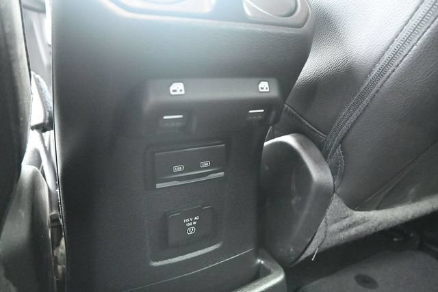 Used 2023 Jeep Wrangler Unlimited Sahara AWD/4WD image 35