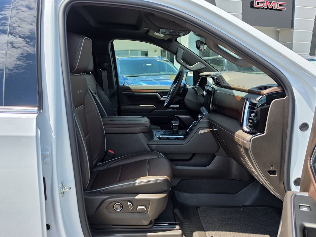 New 2026 GMC Sierra 1500 Denali w/ Technology Package AWD/4WD image 32