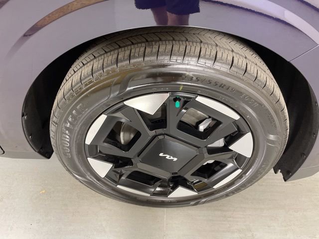 New 2026 Kia Carnival EX image 12