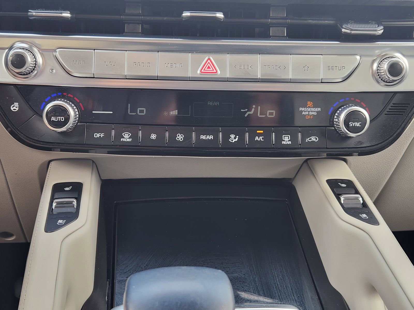 Used 2024 Kia Telluride SX Prestige image 23