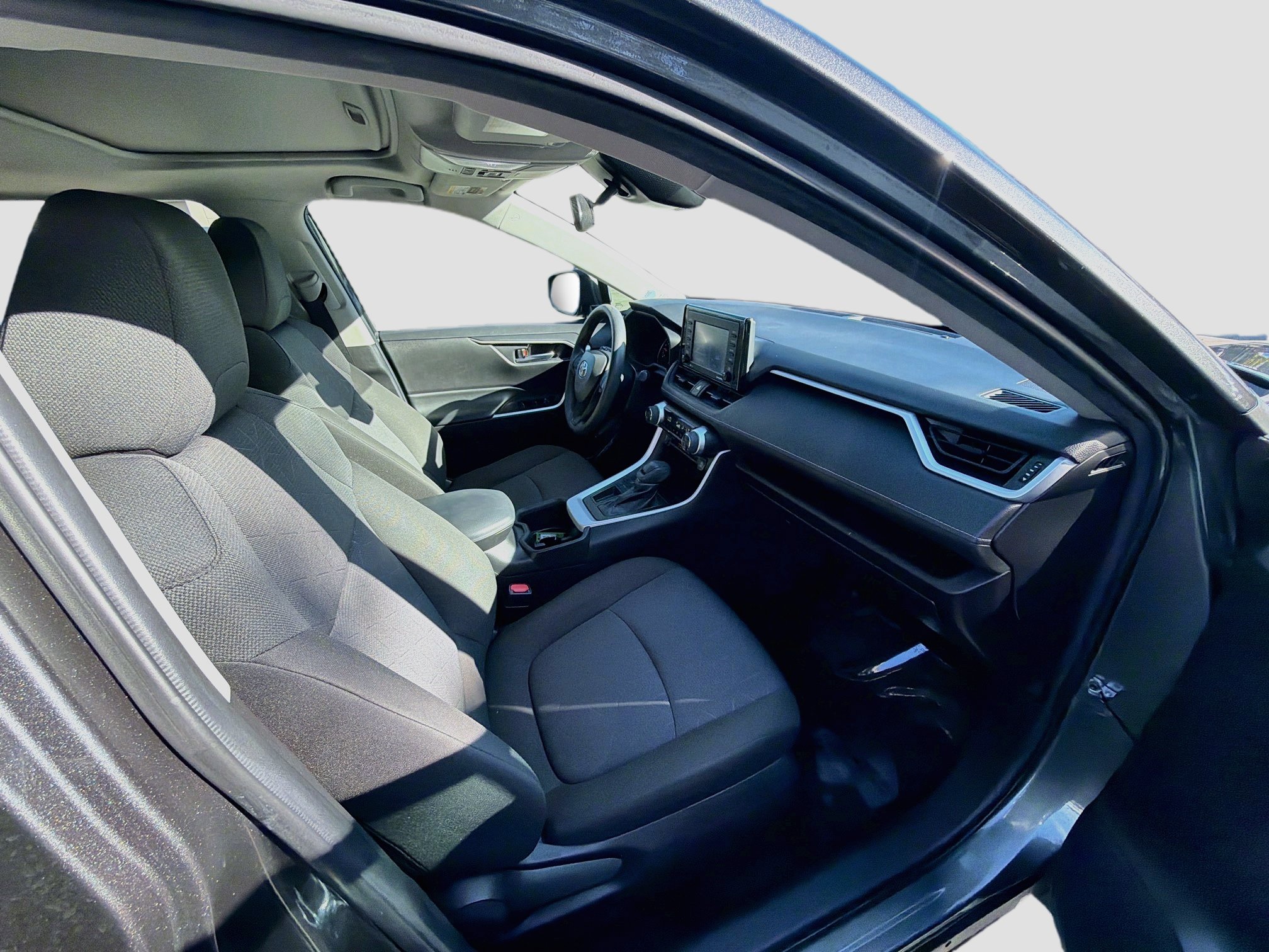 Used 2022 Toyota RAV4 XLE w/ Convenience Package FWD image 26