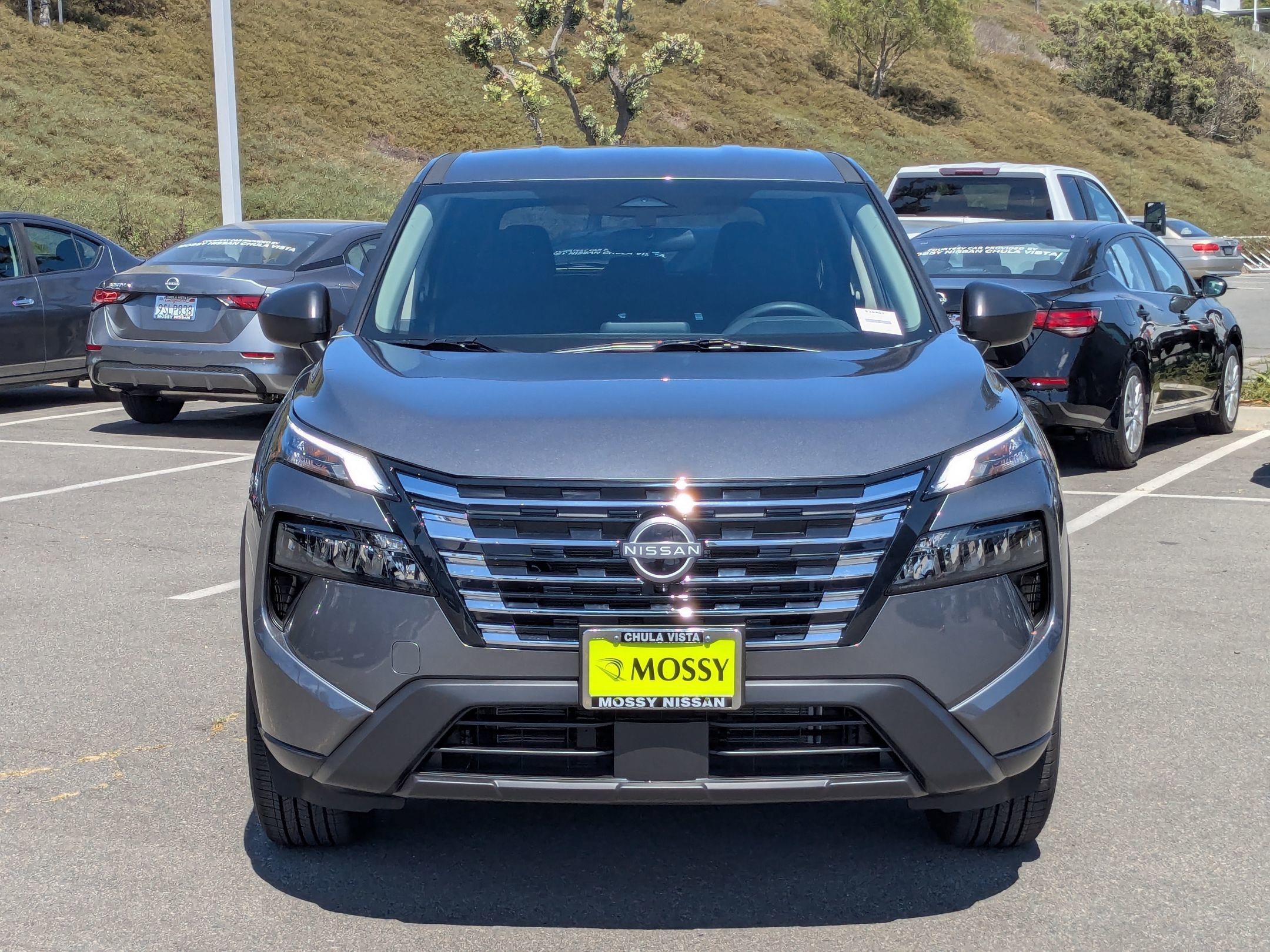 New 2026 Nissan Rogue S image 2