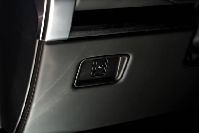 New 2026 Land Rover Range Rover SE AWD/4WD image 36