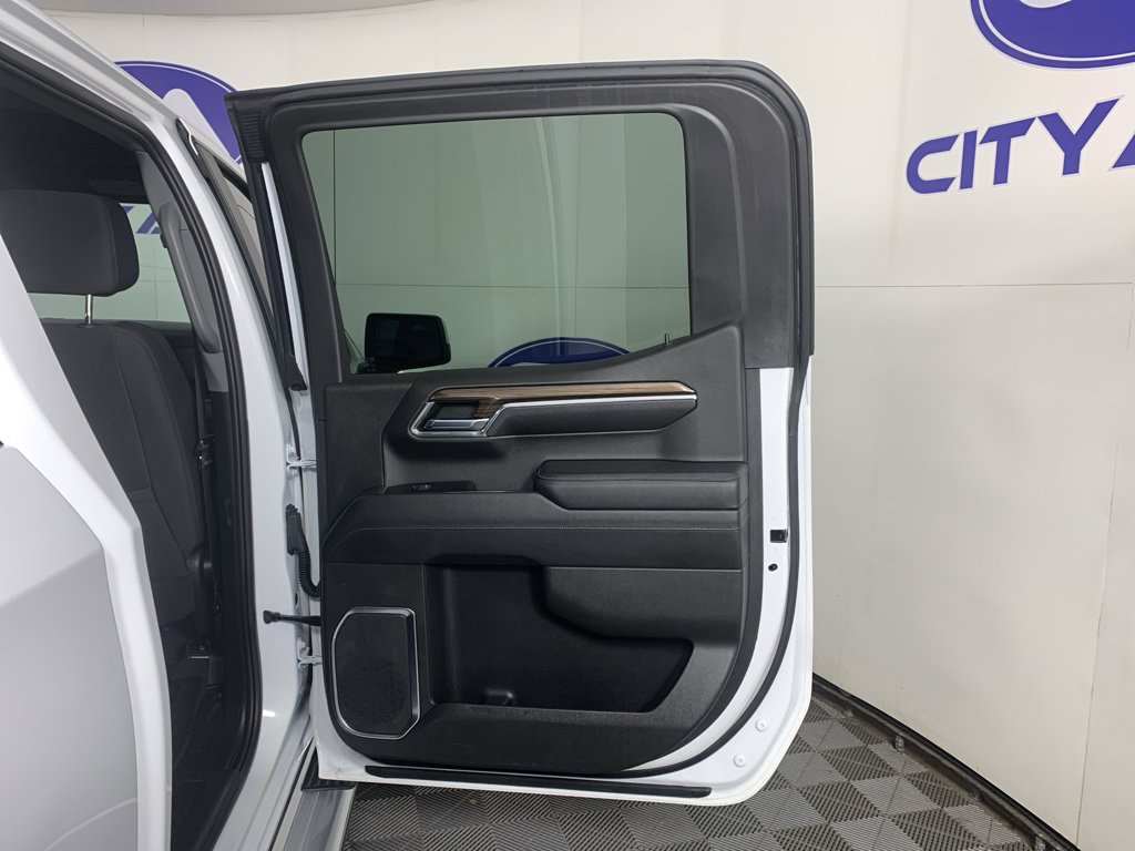 Used 2022 Chevrolet Silverado 1500 LT image 33
