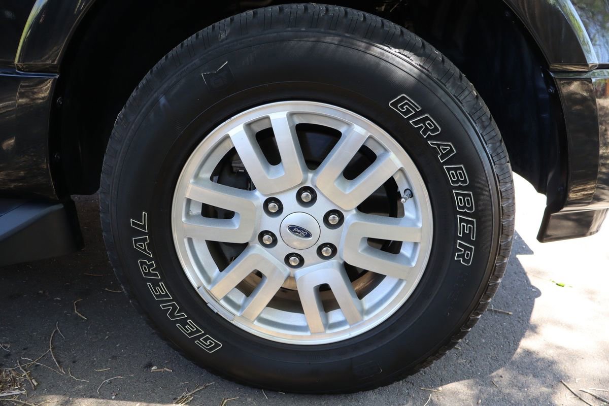 Used 2014 Ford Expedition XLT AWD/4WD image 44