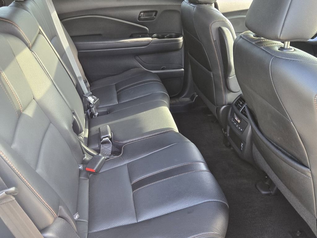 Used 2022 Honda Pilot TrailSport image 18