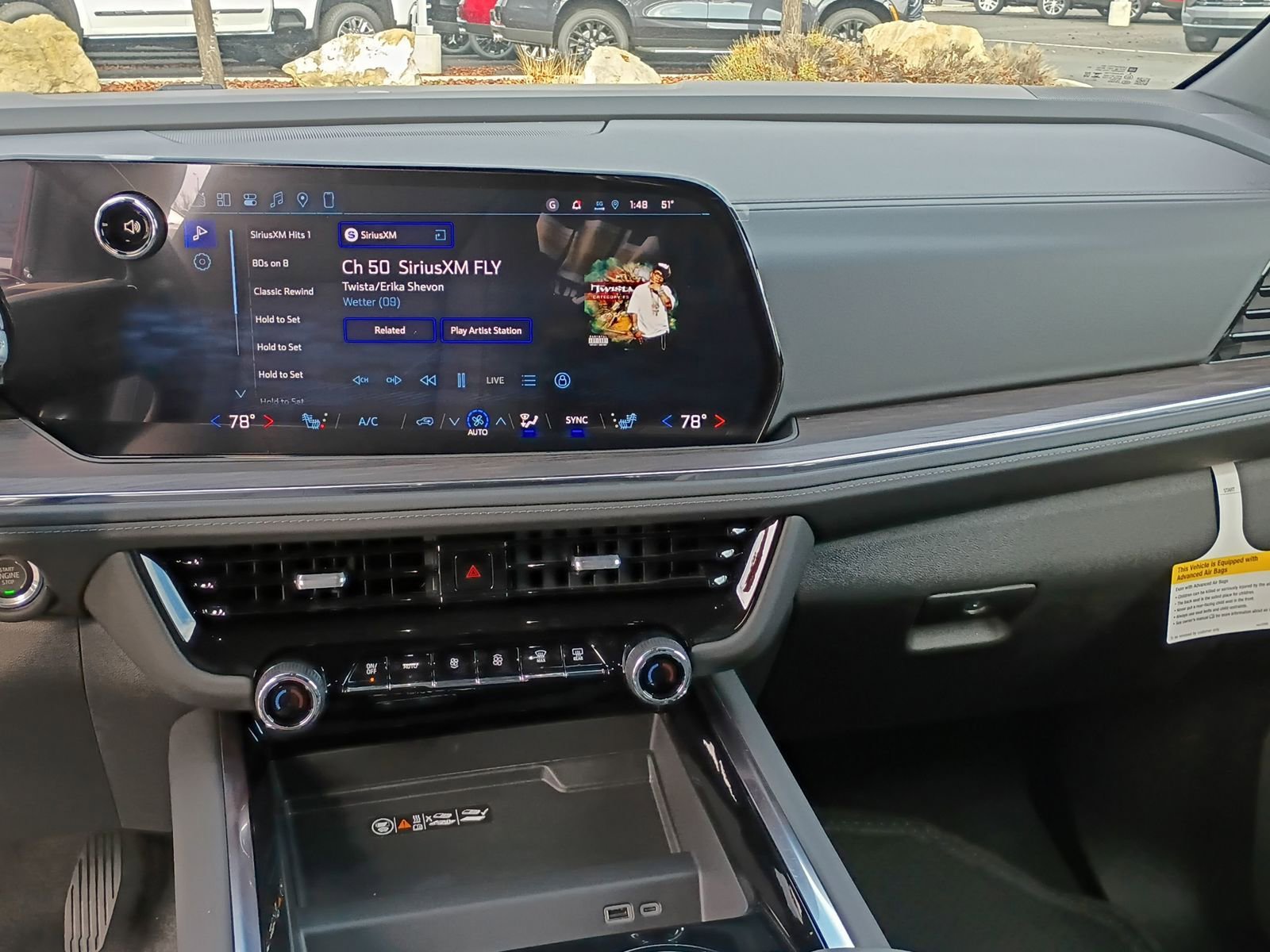 New 2026 Chevrolet Suburban LT image 27