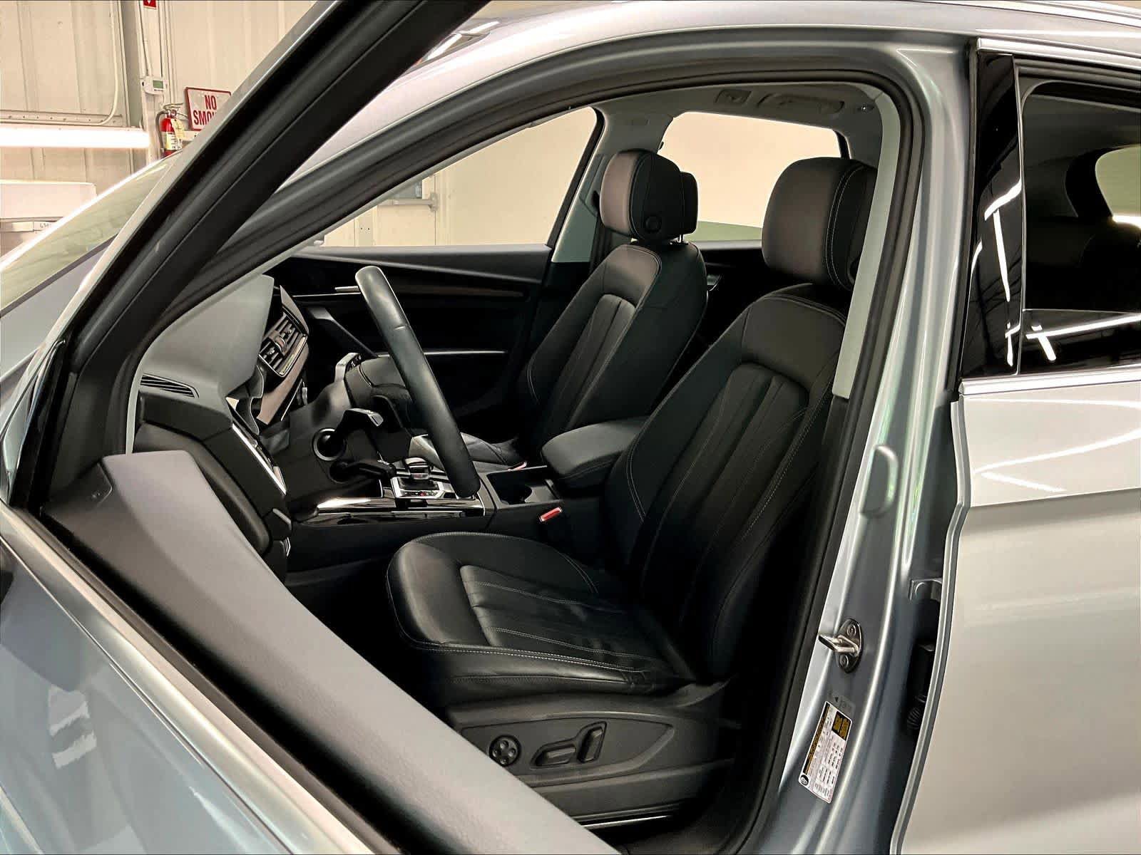 Used 2023 Audi Q5 2.0T Premium w/ Convenience Package AWD/4WD image 27