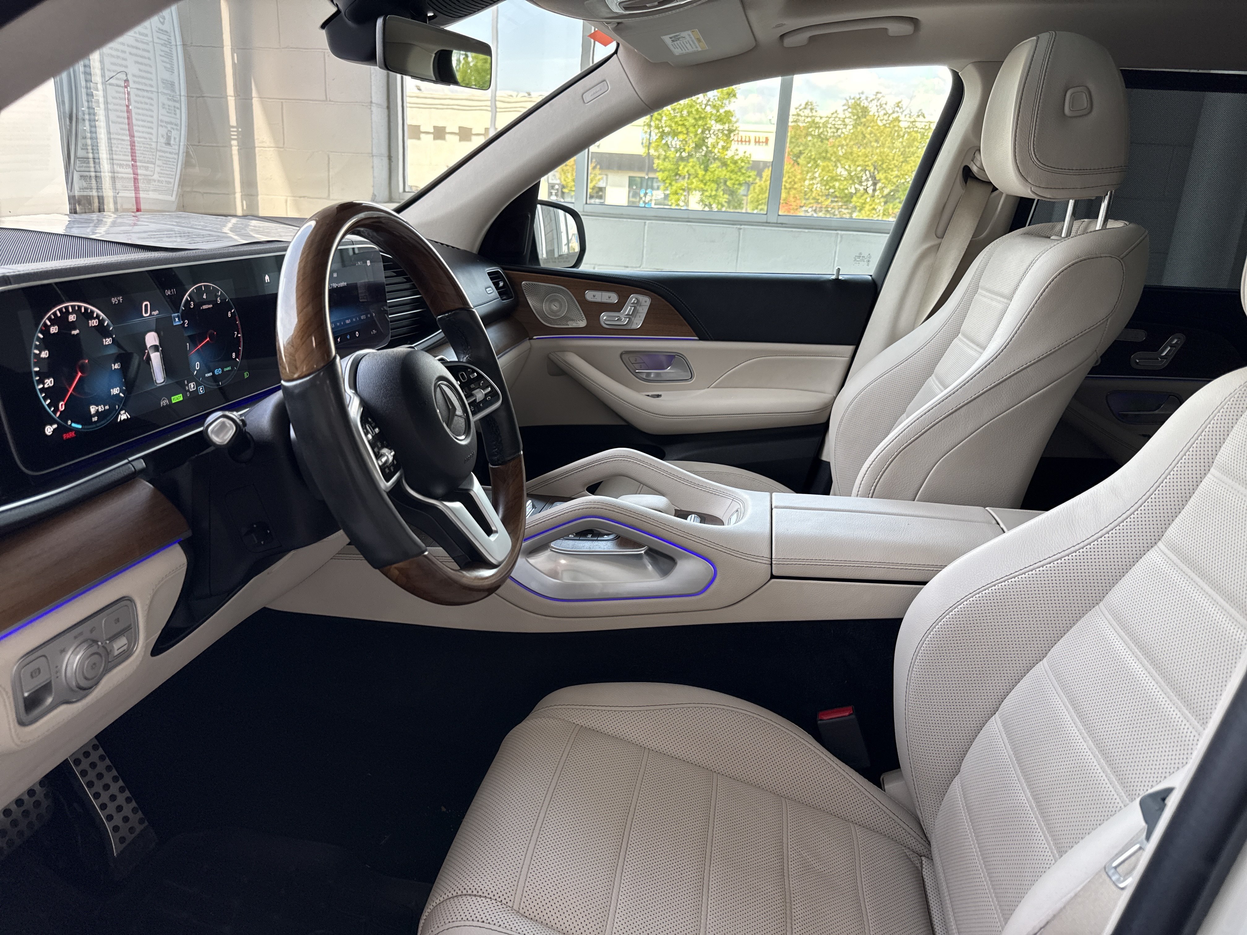 Certified 2022 Mercedes-Benz GLS 450 4MATIC image 4