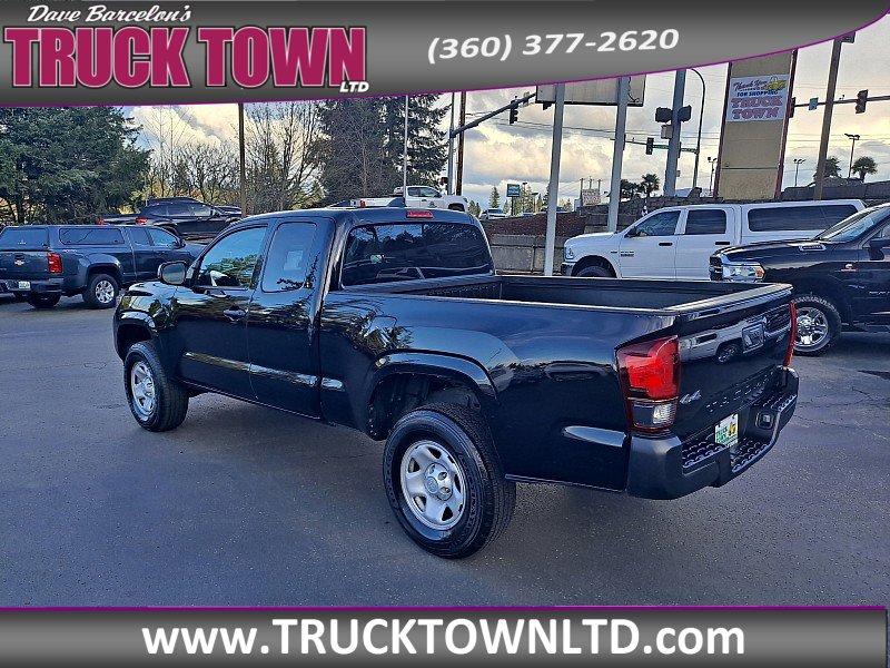 Used 2023 Toyota Tacoma SR image 5