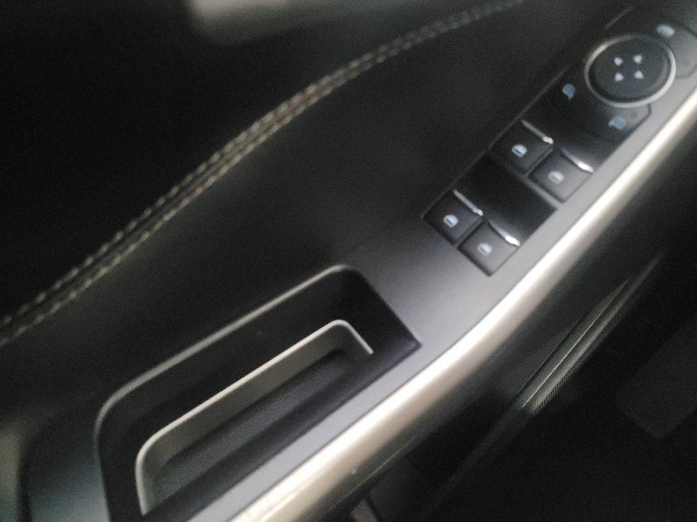 Used 2022 Ford Explorer XLT image 27