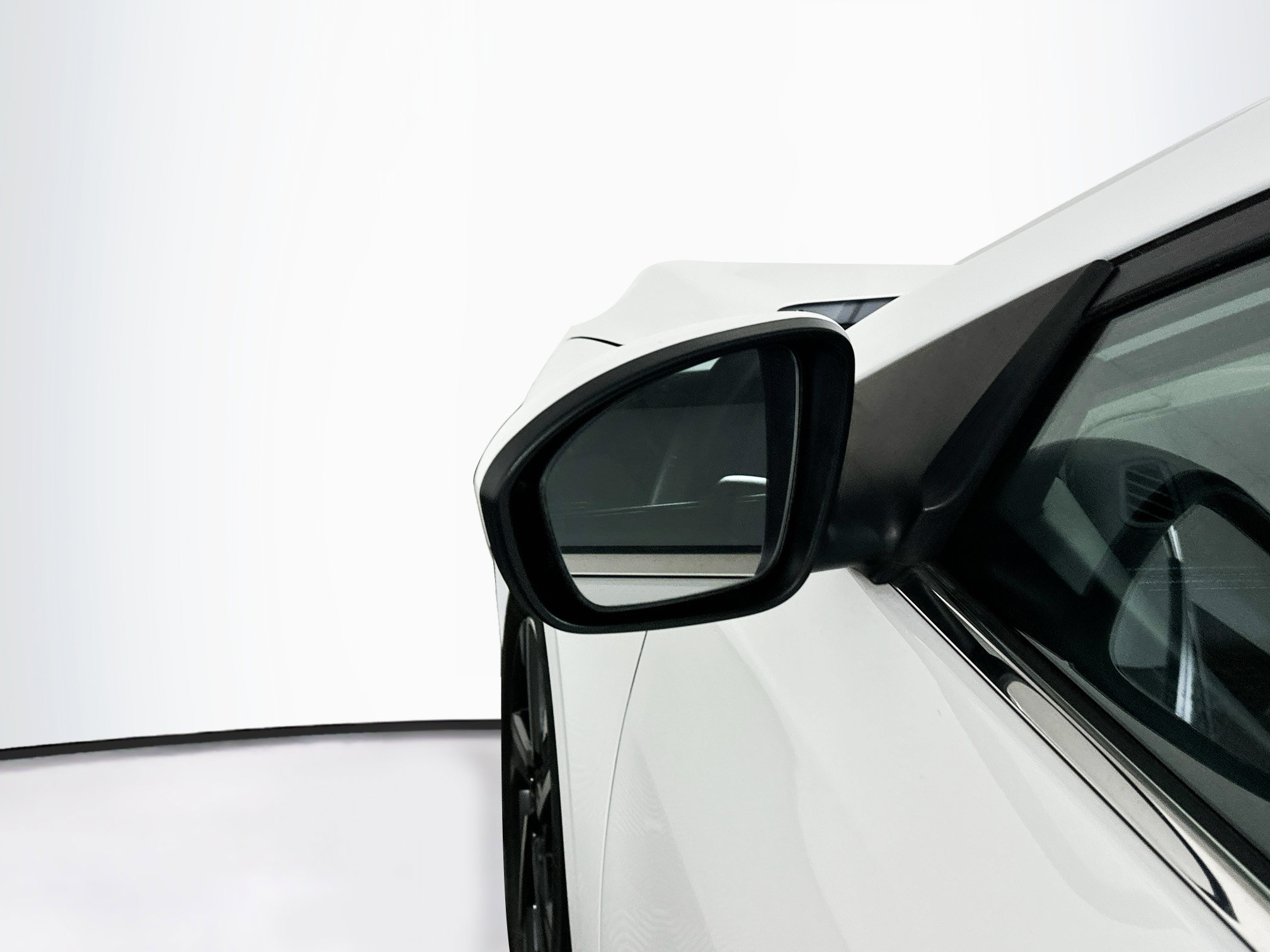 Used 2025 Nissan Sentra SV FWD image 16