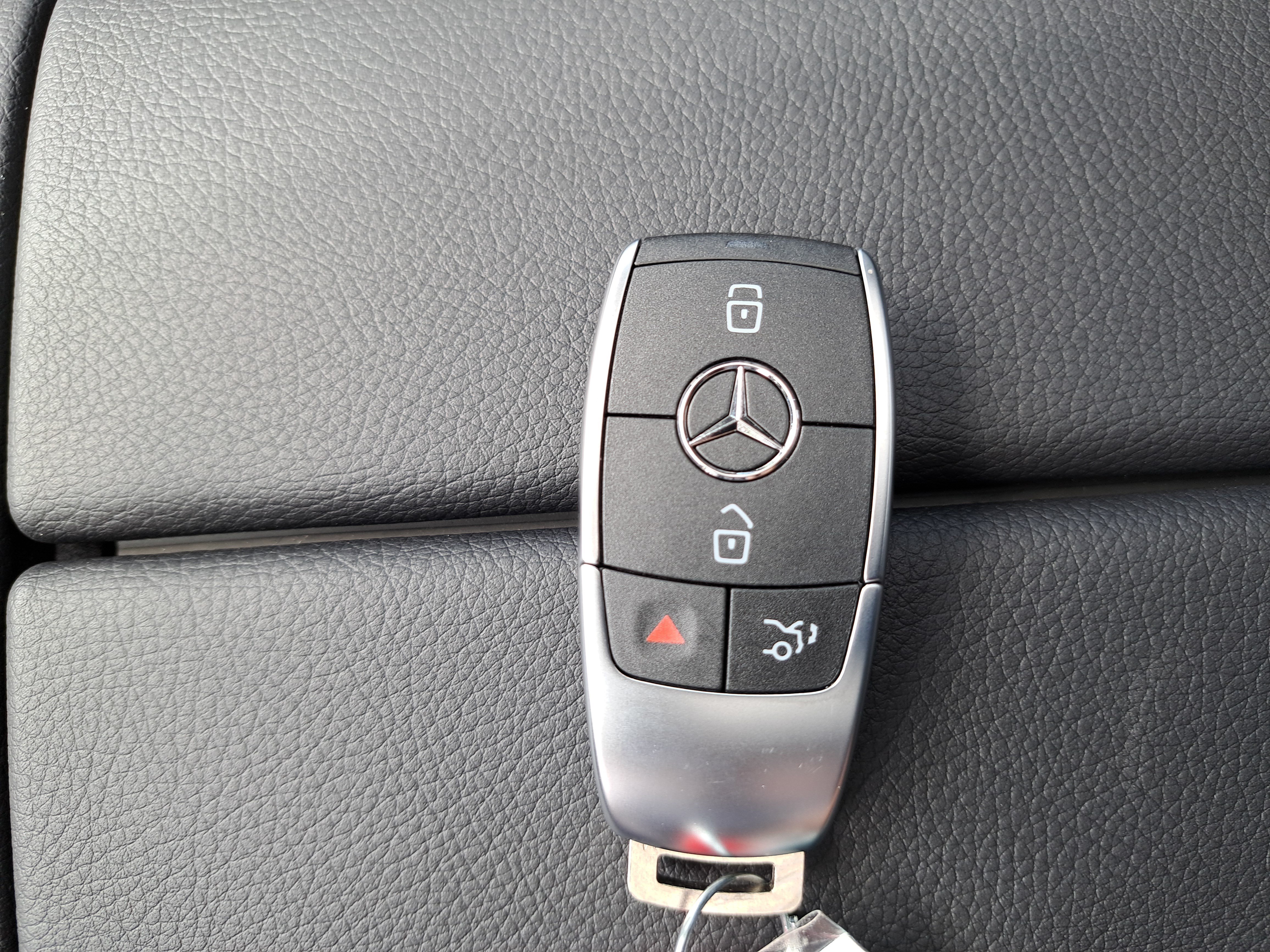 New 2026 Mercedes-Benz GLE 450 4MATIC image 36