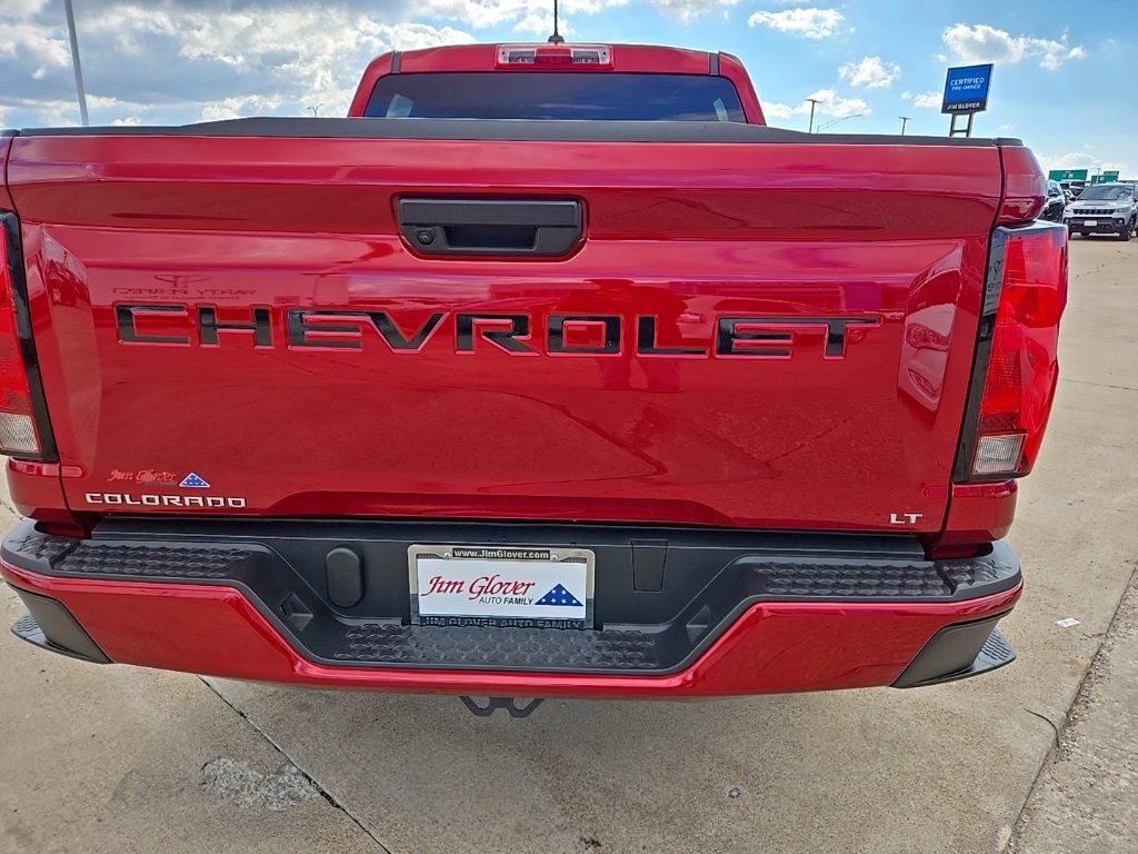 Used 2024 Chevrolet Colorado LT image 38