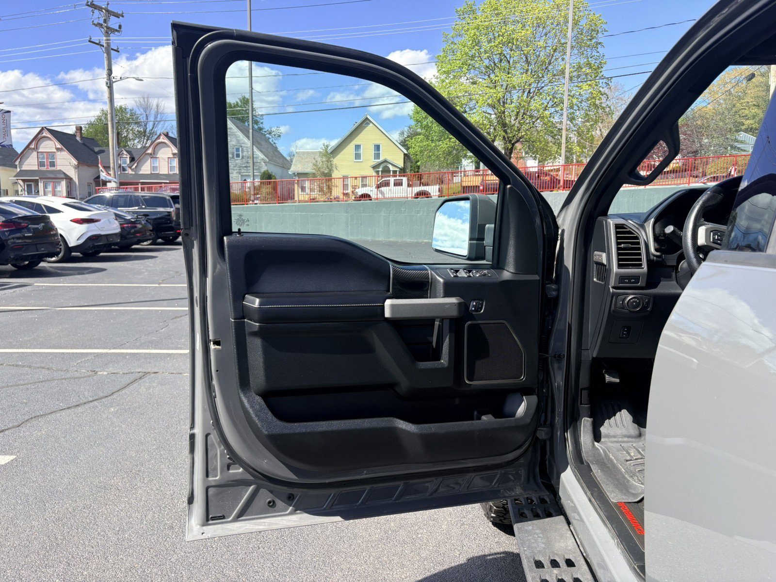 Used 2018 Ford F150 Raptor w/ Equipment Group 802A Luxury AWD/4WD image 13