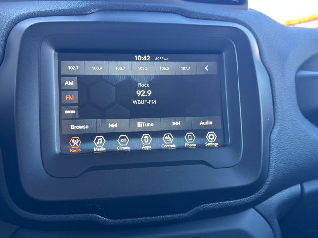 Used 2019 Jeep Renegade Latitude w/ Cold Weather Group AWD/4WD image 16