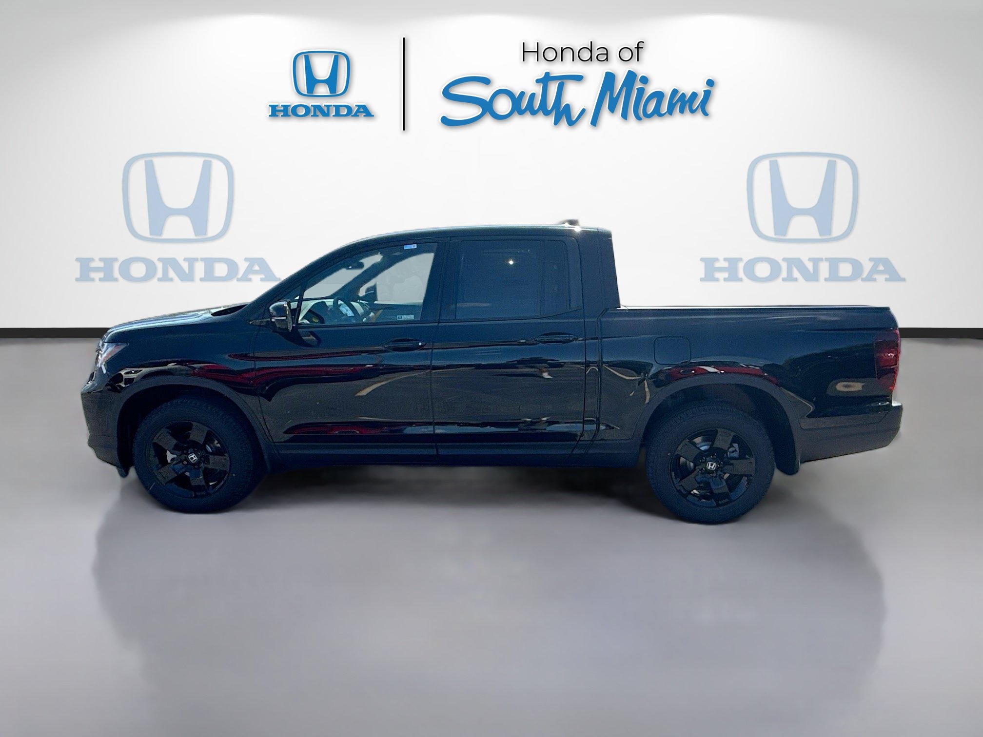 New 2026 Honda Ridgeline Black Edition image 4