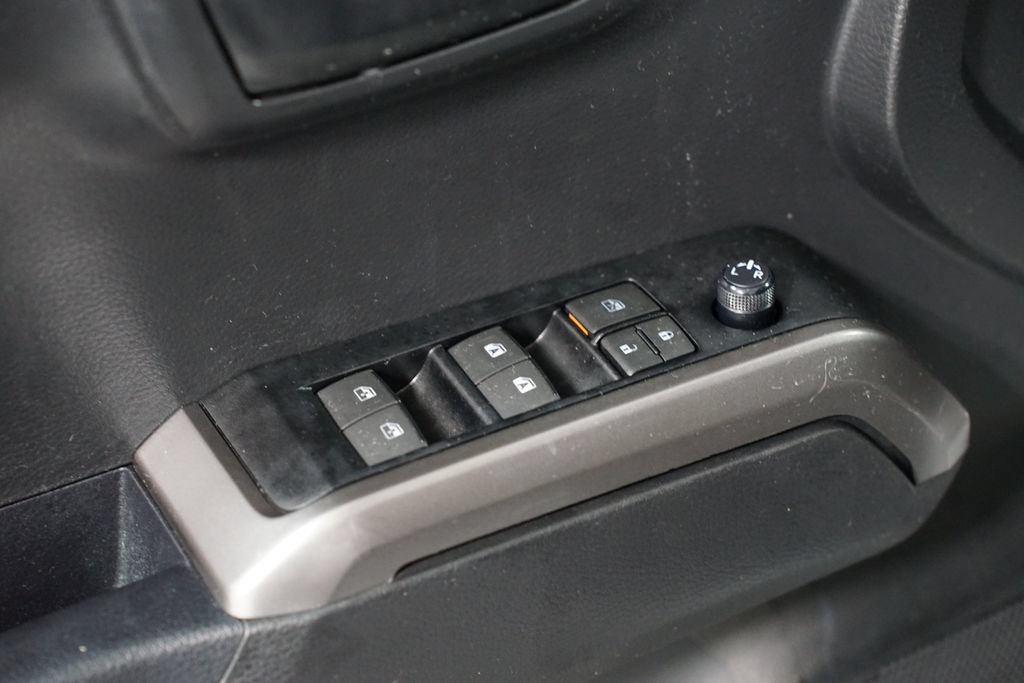 Used 2023 Toyota Tacoma SR5 w/ Technology Package RWD image 31