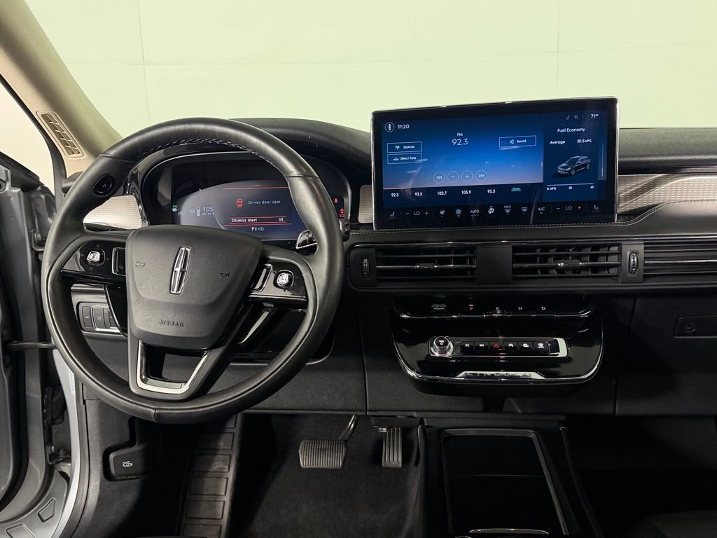 Used 2024 Lincoln Corsair Reserve w/ Equipment Group 201A AWD/4WD image 12