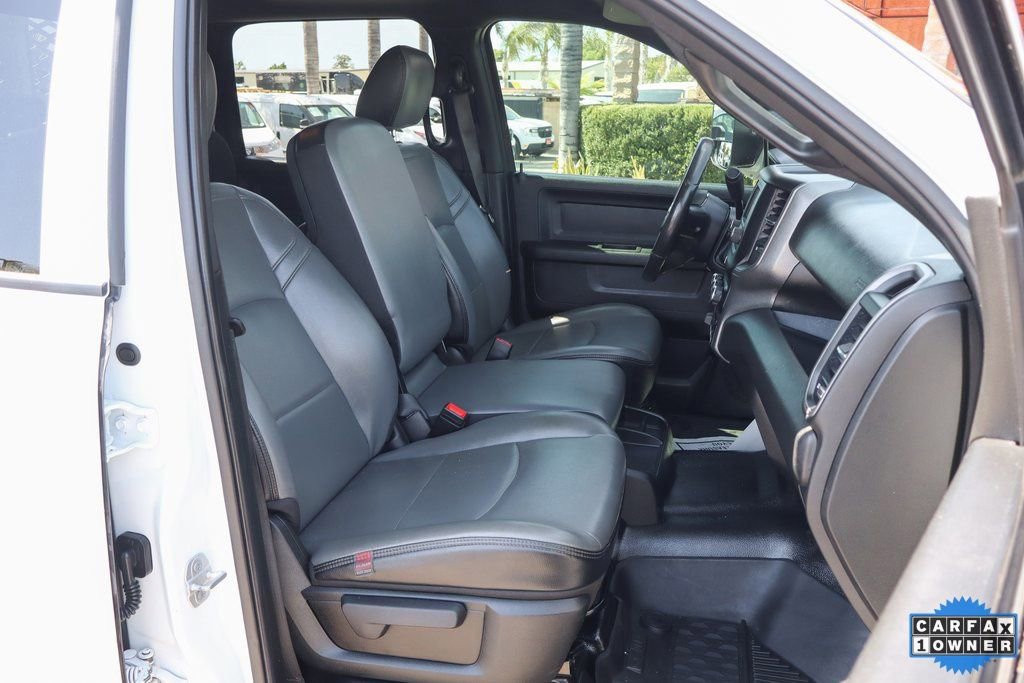 Used 2022 RAM 5500 Tradesman w/ Chrome Appearance Group image 35