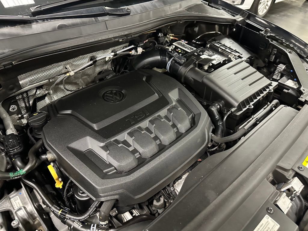 Used 2022 Volkswagen Tiguan SEL R-Line AWD/4WD image 34
