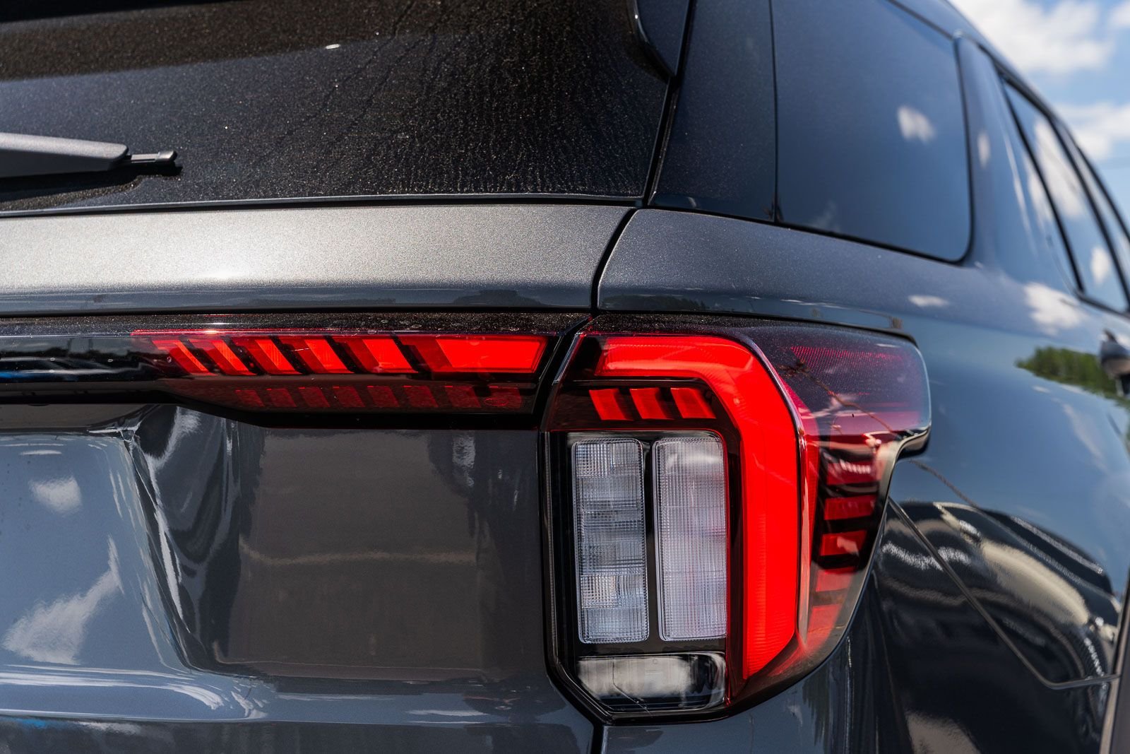 New 2026 Ford Explorer Platinum RWD image 11