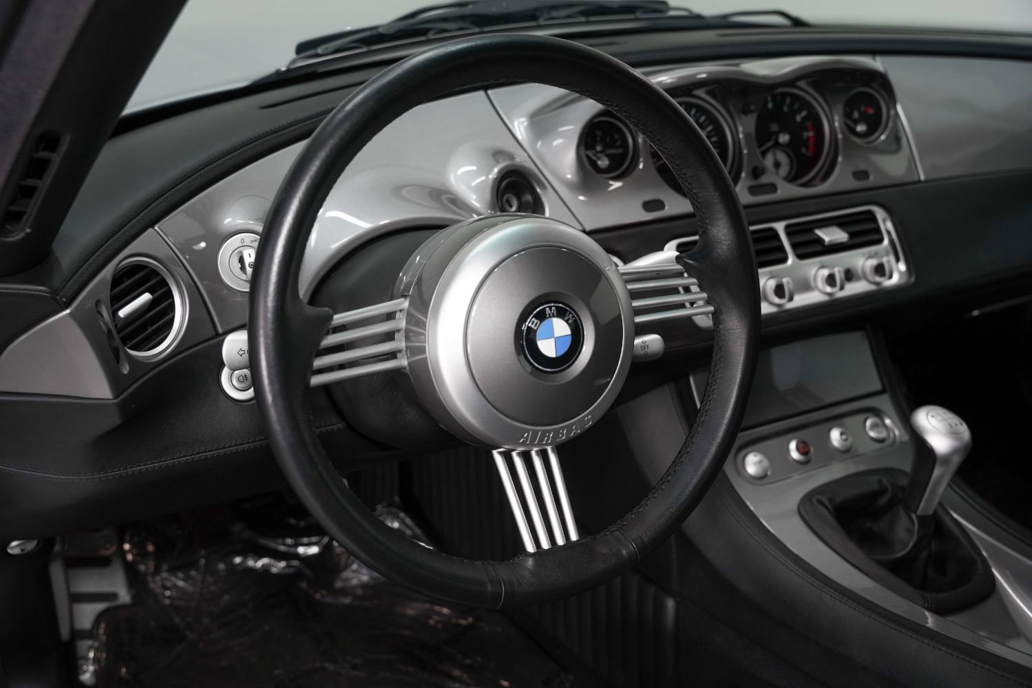 Used 2001 BMW Z8 RWD image 35