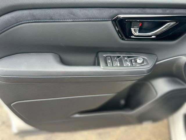 Used 2025 Subaru Forester Limited w/ Protection Package image 14