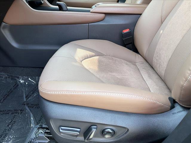 New 2026 Toyota Grand Highlander AWD Hybrid image 12