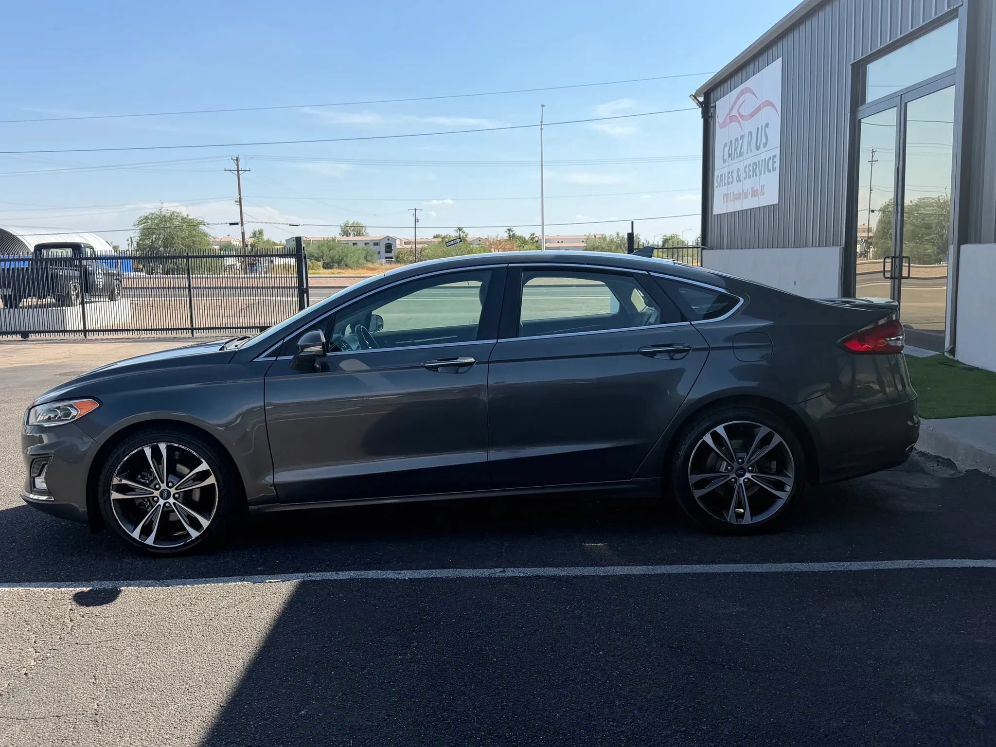 Used 2019 Ford Fusion Titanium AWD/4WD image 3