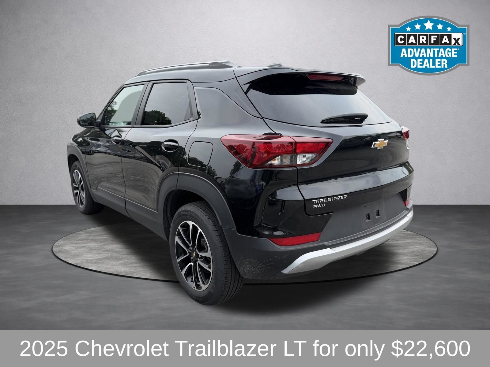 Used 2025 Chevrolet TrailBlazer LT AWD/4WD image 5