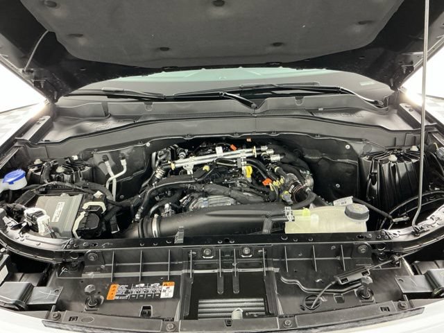 Used 2026 Ford Explorer Active w/ Active Comfort Package AWD/4WD image 35