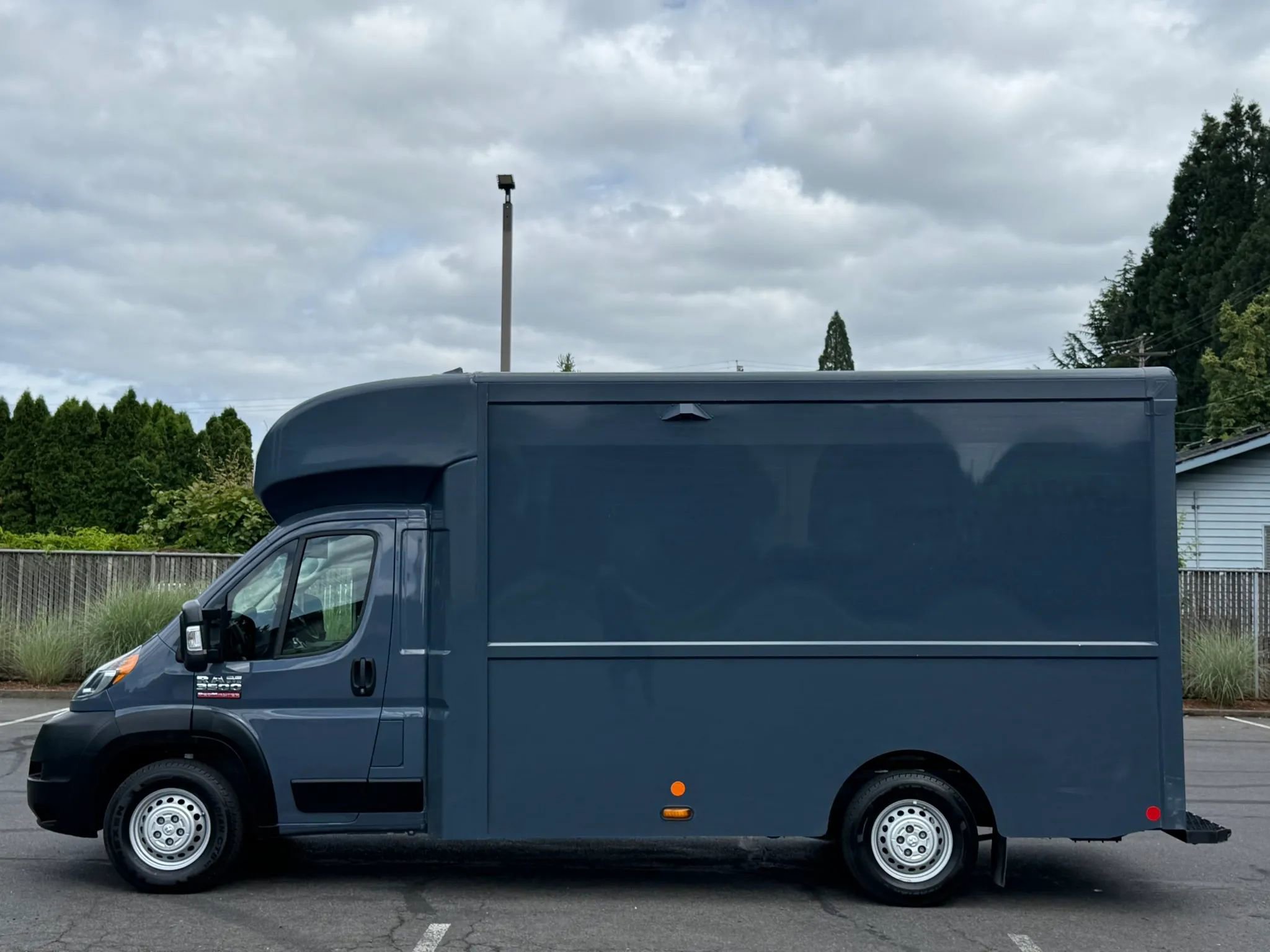 Used 2022 RAM ProMaster 3500 FWD image 2