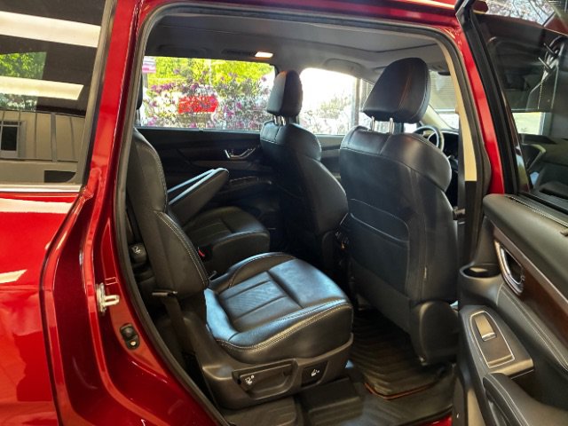 Used 2023 Subaru Ascent Touring AWD/4WD image 35