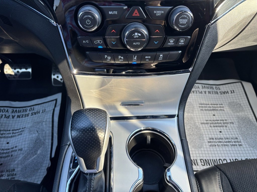 Used 2020 Jeep Grand Cherokee SRT image 16