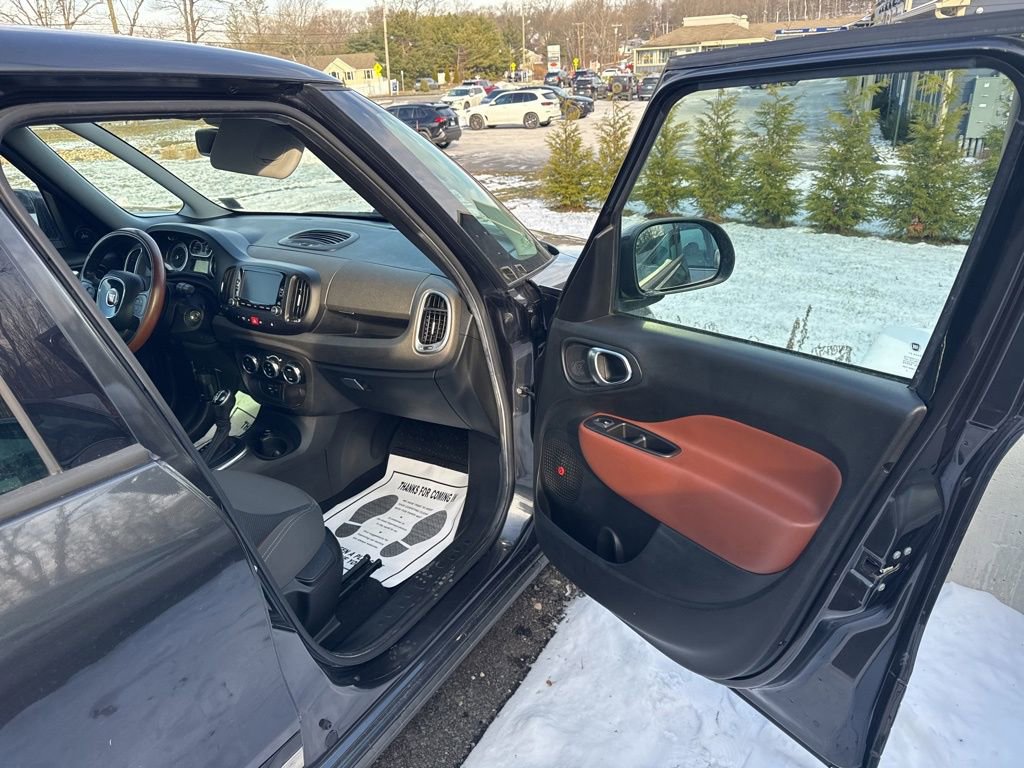 Used 2014 FIAT 500L Trekking w/ Popular Equipment Group image 22