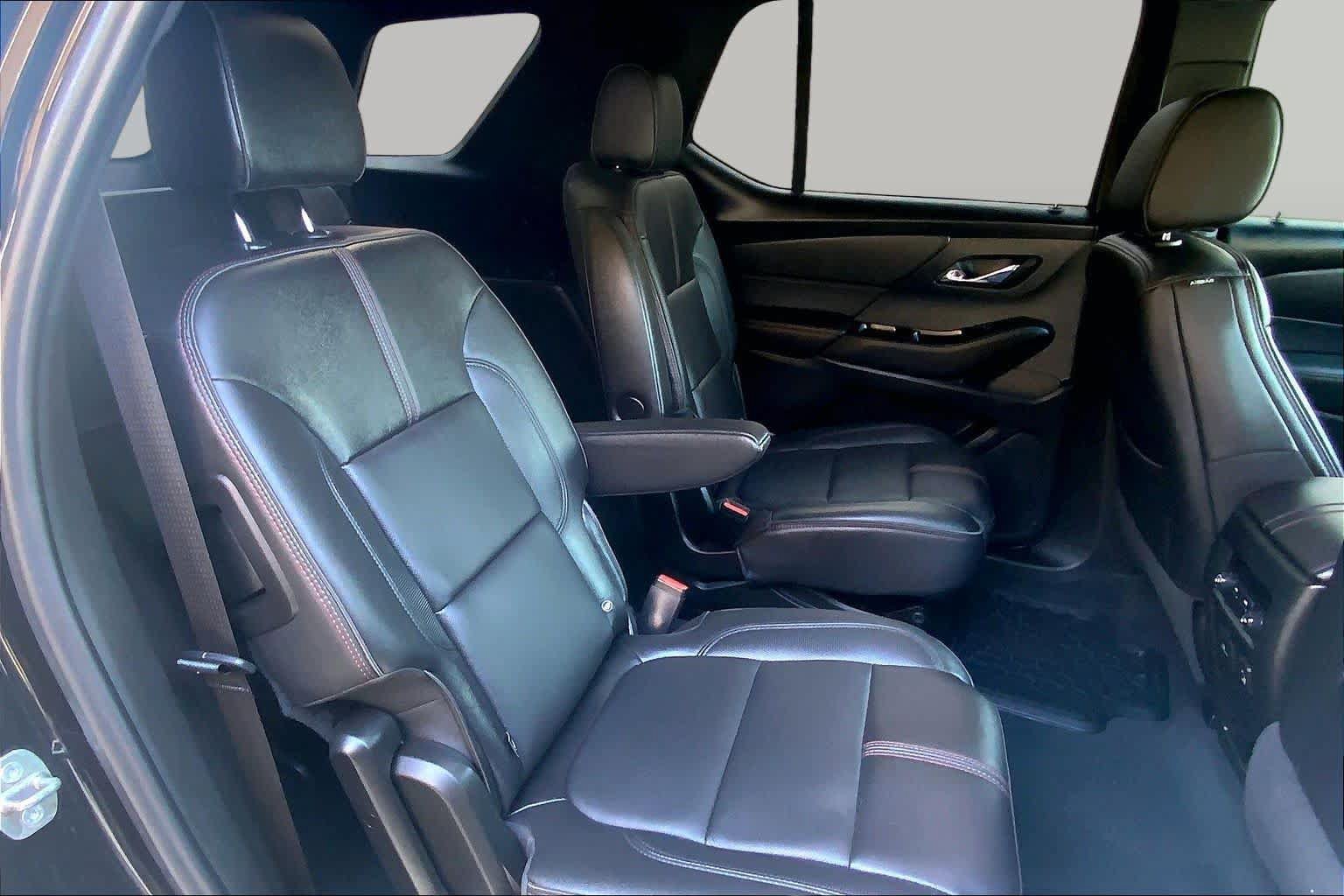 Used 2023 Chevrolet Traverse RS AWD/4WD image 20